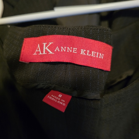 Anne Klein Jacket And Pants Suit - Picture 5 of 6